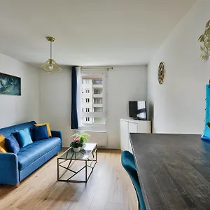  Appartement Monplaisir, Beau Neuf Avec Parking, Classement 2 étoiles