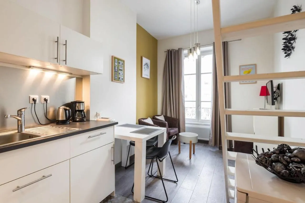 Guestready - Gorgeous Duplex Studio In Central Lyon